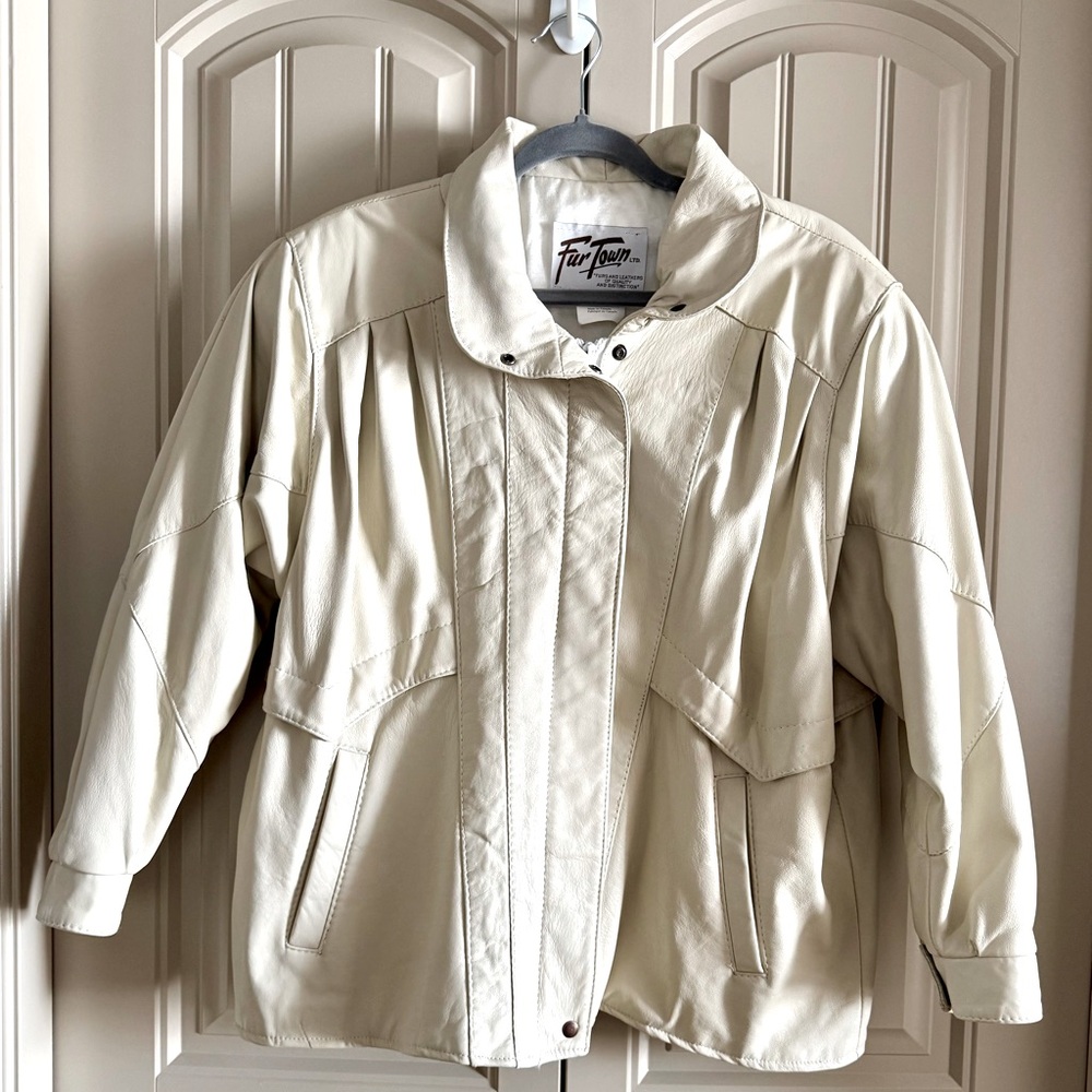Vintage 1980s Fur Town Cream Genuine Leather Jacket